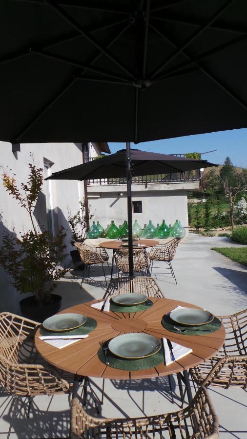 Sotto La Vigna Charm Stay Adults Only Vacation Suite Montegrosso d'Asti Экстерьер фото